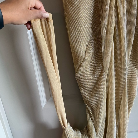 COPY - FALLON House of CB jumpsuit - Picture 15 of 17